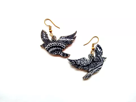 Artwork Wooden Earrings - Flying Birds earrings in Illugination Artwork Artwork Wooden Earrings - Flying Birds earrings in Illugination Artwork