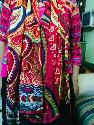 2 silk stoles - Ethereal and Vibgyorise 2 silk stoles - Ethereal and Vibgyorise