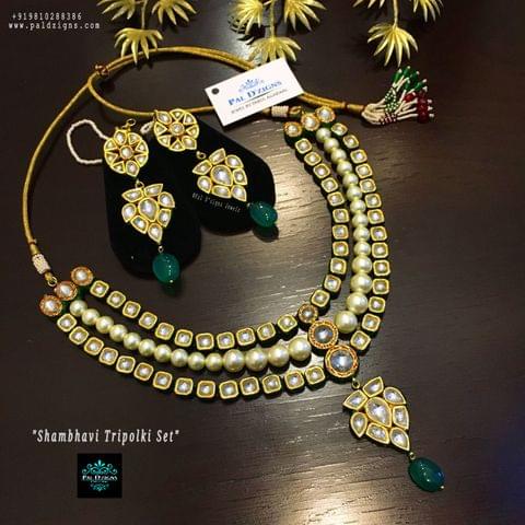 Shambhavi Tripolki Necklace Set Shambhavi Tripolki Necklace Set