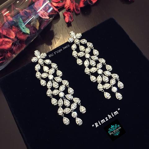 Rimzhim Diamond Earings Rimzhim Diamond Earings