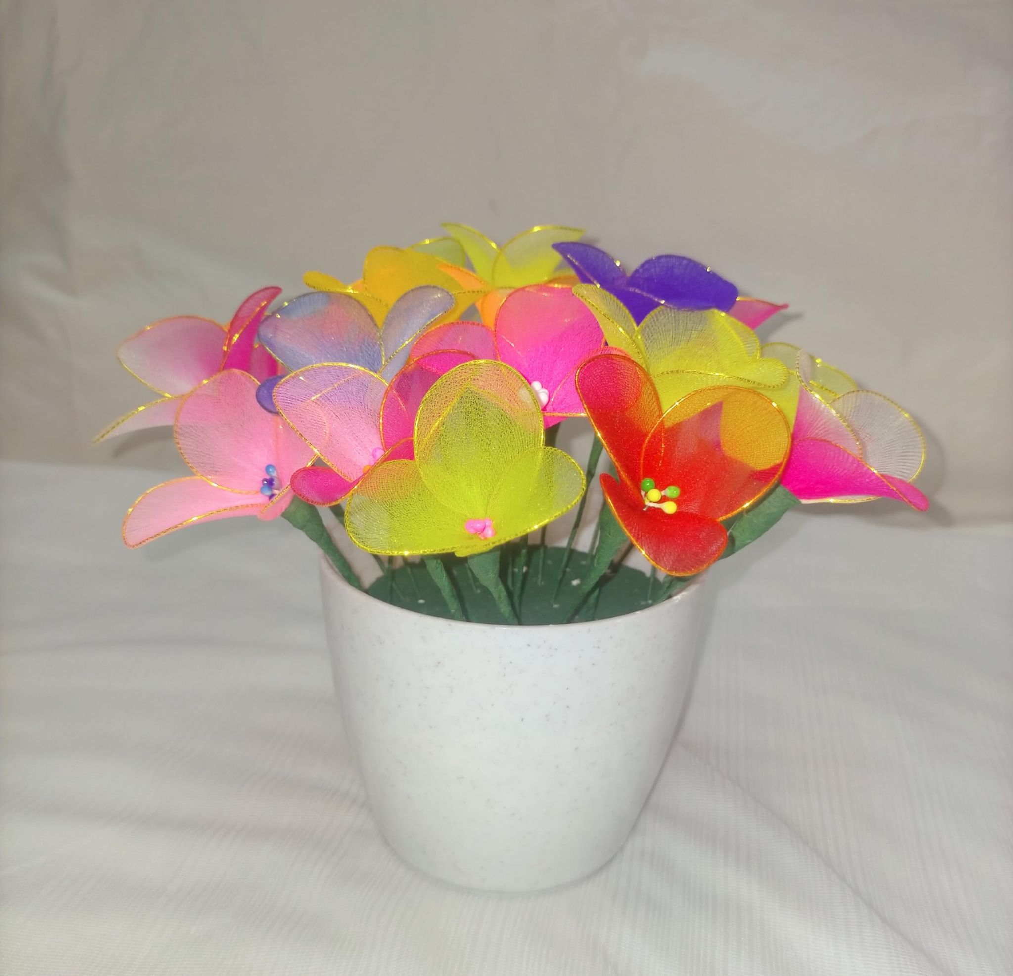 Multicolor Nylon Flowers