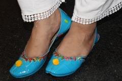 BLUE POPSICLE ~ Beautiful Handpainted Juttis