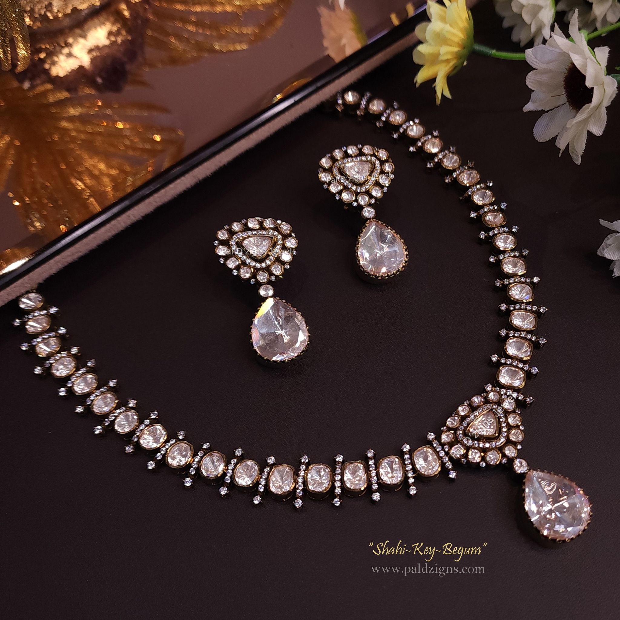 Shahi-Key-Begum Antique- Moissanite Polki Necklace Set
