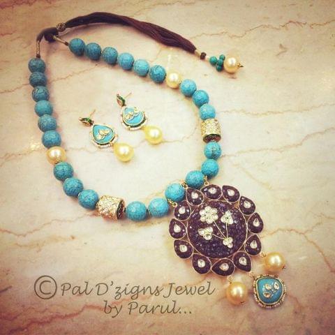 Lussatite set Lussatite set