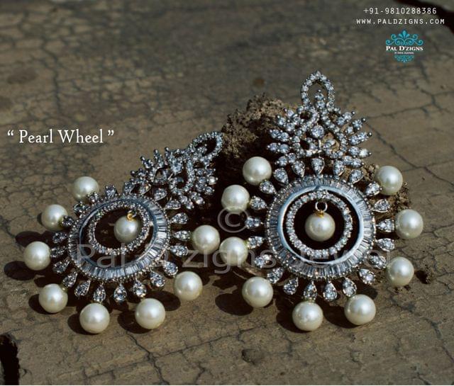 Pearl Wheel Diamond Earing