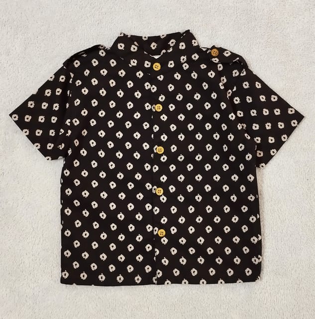 Half Sleeve Cotton Shirt With Circle Prints - Black