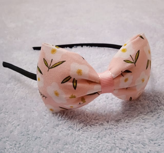 Black Hairband With A Floral Printed Bow - Pink