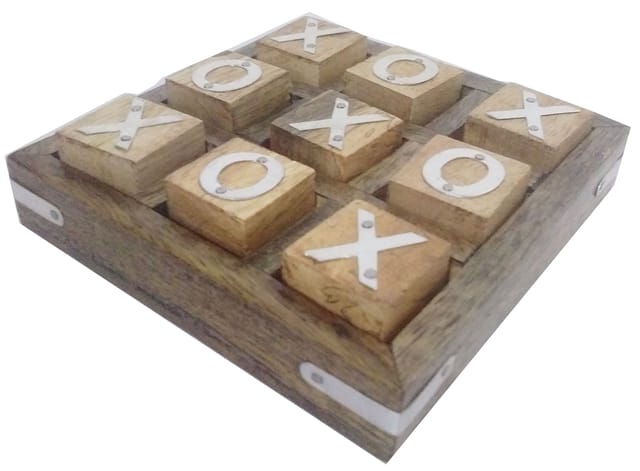 Wooden Travel Game: Tic-Tac-Toe (10416)