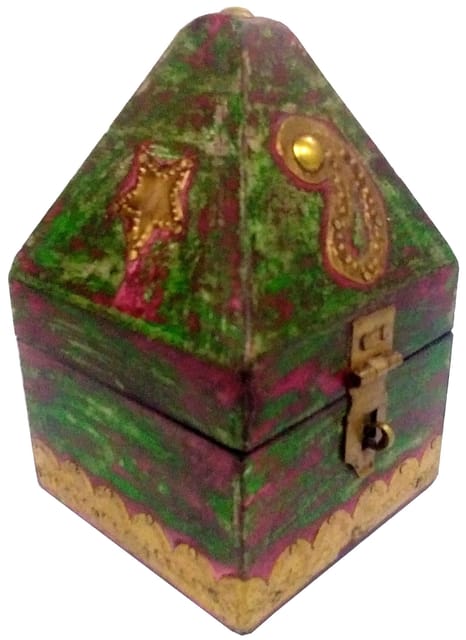 Wooden Decorative Jewelery Box: Distress Finish with Metal Work Hut Design, Multicolor (15362C)