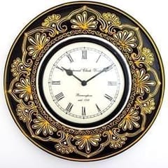 Coneart work wooden clock"Golden strokes" clock05