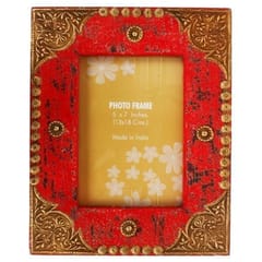 Distress finish photo frame with brass adornments for 5x7 inch picture size,Red Color (10124)