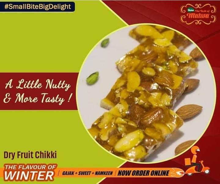Dryfruit Gud Chikki 350gm | Made of Jaggery, Dry Fruits and Desi Ghee