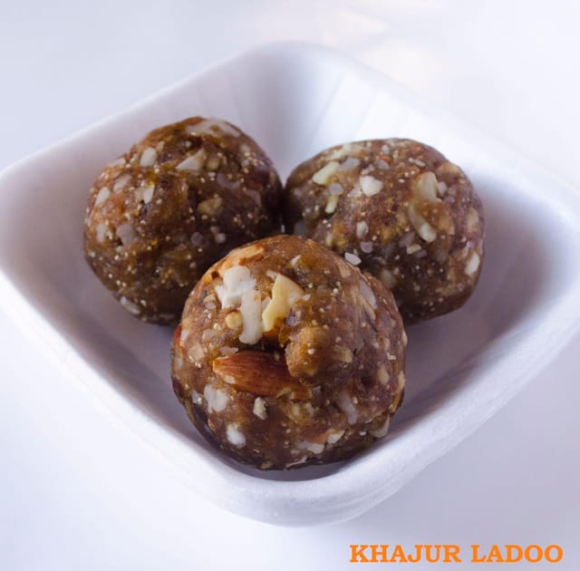 Premium Khajur Ladoo