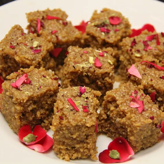 Buy Gulab Halwa from Dilbahar, Deesa Iconic | Dilocious.com