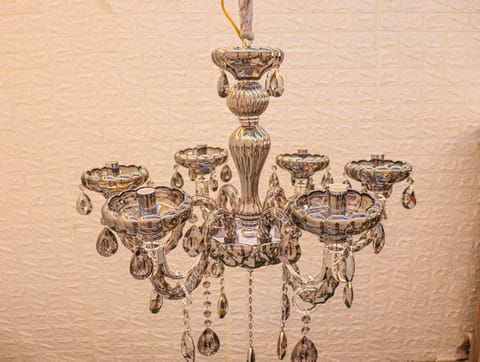 Swanart Vintage Charm: Italian Crystal Chandelier Light for Nostalgic Appeal