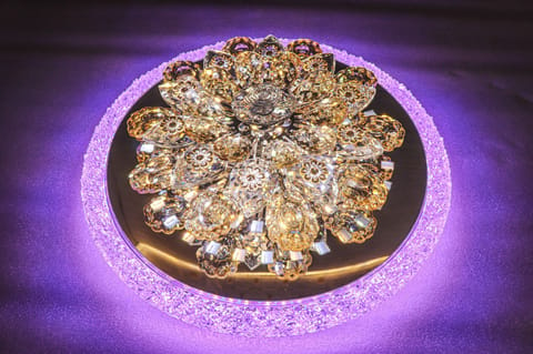 Swanart Multi-Colored LED Crystal Flower Light - Rotating Design, Perfect for Bedroom and Living Room Decor