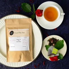 Darjeeling Green tea with Rose Petals