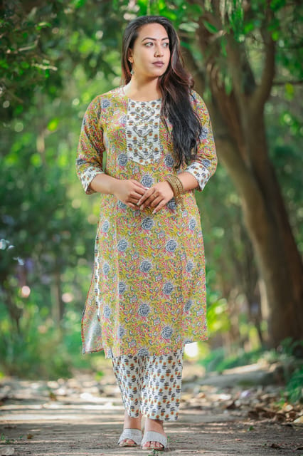 Beautyful New Fully Stitched Kurta And Pant at Rs 699/piece | Ladies Kurta  in Surat | ID: 2849528182612