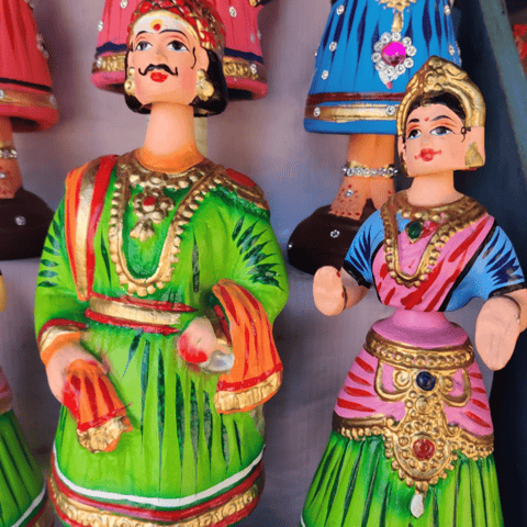 Sai Tradtionals - Fiber Made Dancing Doll King Queen Pair
