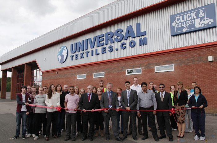 Universal Textiles Shop Ouvert par le maire de Leicester, Sir Peter Soulsby