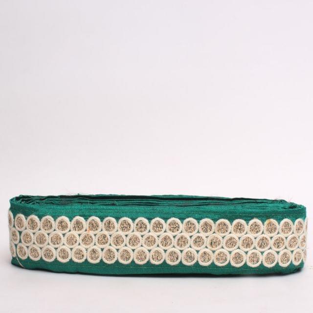 Clean fine calm trendy circle-in-bloom stud-florets Zari thread border
