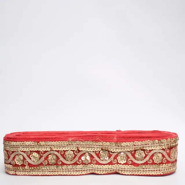 Traditional SouthIndian florals style inspired rich ornamented border