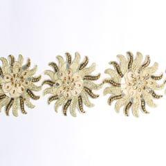 Star sea-anemone 3-D looking floral looking grand cut regal and classy presentable celebratory and party style kundan stones featured special feel border