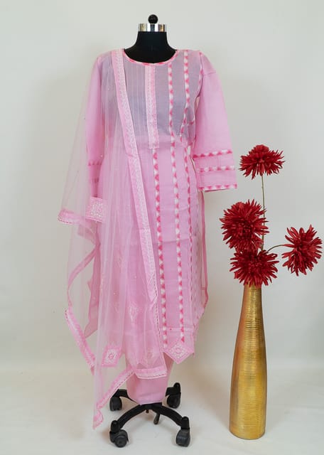 Pink Color Organdi Embroidred Shirt With Cotton Lower And Net Embroidred Dupatta
