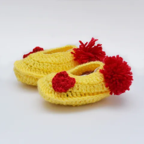 Love Crochet Art crochet baby booties yellow with red flower - Yellow for 0-6 months