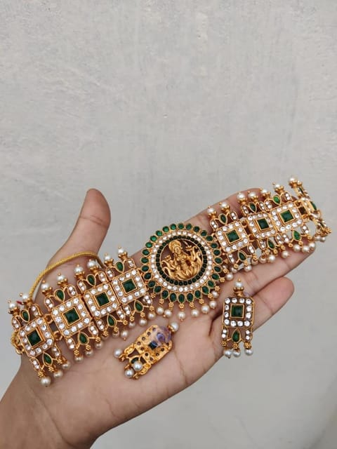 Green stone necklace lakshmi