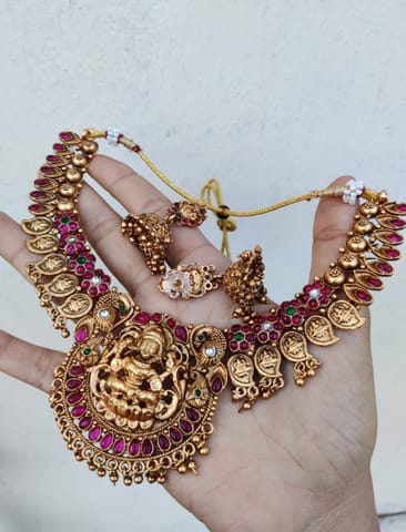 Bridal temple necklace