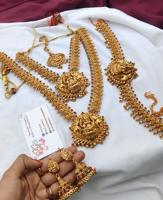Golden heavy lakshmi set with hip belt