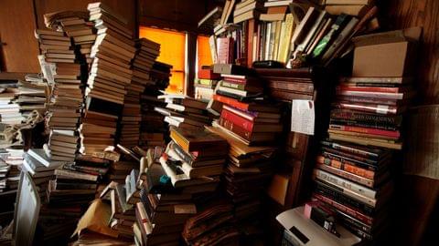 5 MANTRAS FOR GETTING RID OF OLD/UNUSED BOOKS