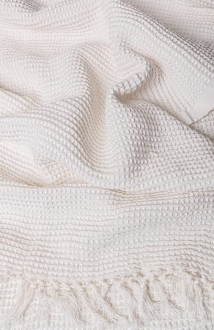 Handwoven white honeycomb cotton bath towel