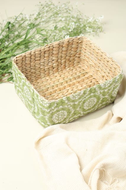 Decoupage decorative tray/office table paper tray which is the perfect substitute to wooden tray and can be used as a vegetables tray or table tray for office