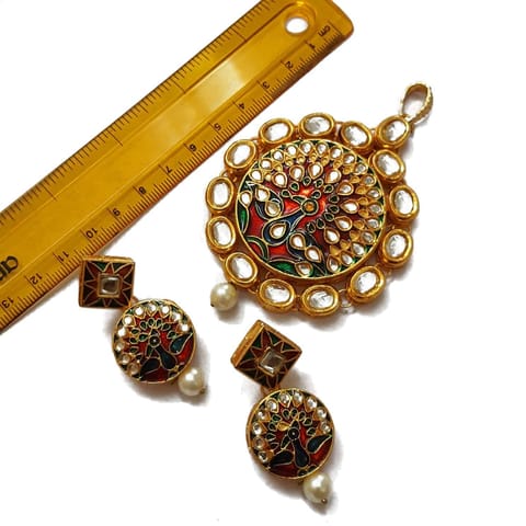 4 inches pendant, 2 inches earring, Kundan Meenakari Pendant Set