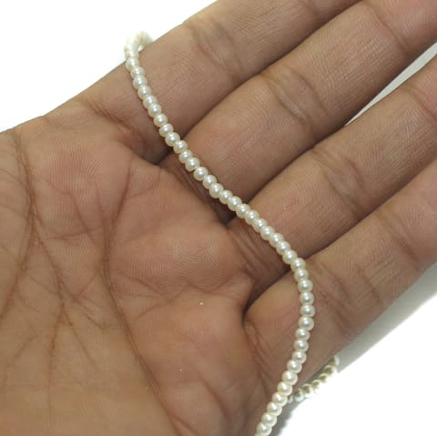 135+ Glass Pearl Round Beads off White 2 mm