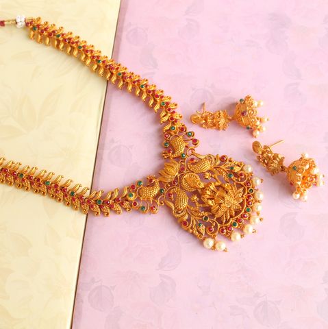 Sanskriti Temple Necklace Set