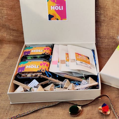 Holi Exquisite Gift Hamper Box