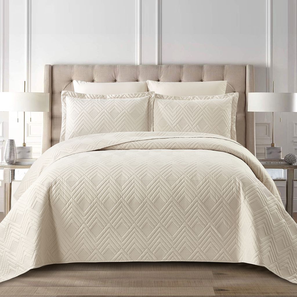6-Piece King Size Quilted Compressed Comforter Set in Microfiber Linen.