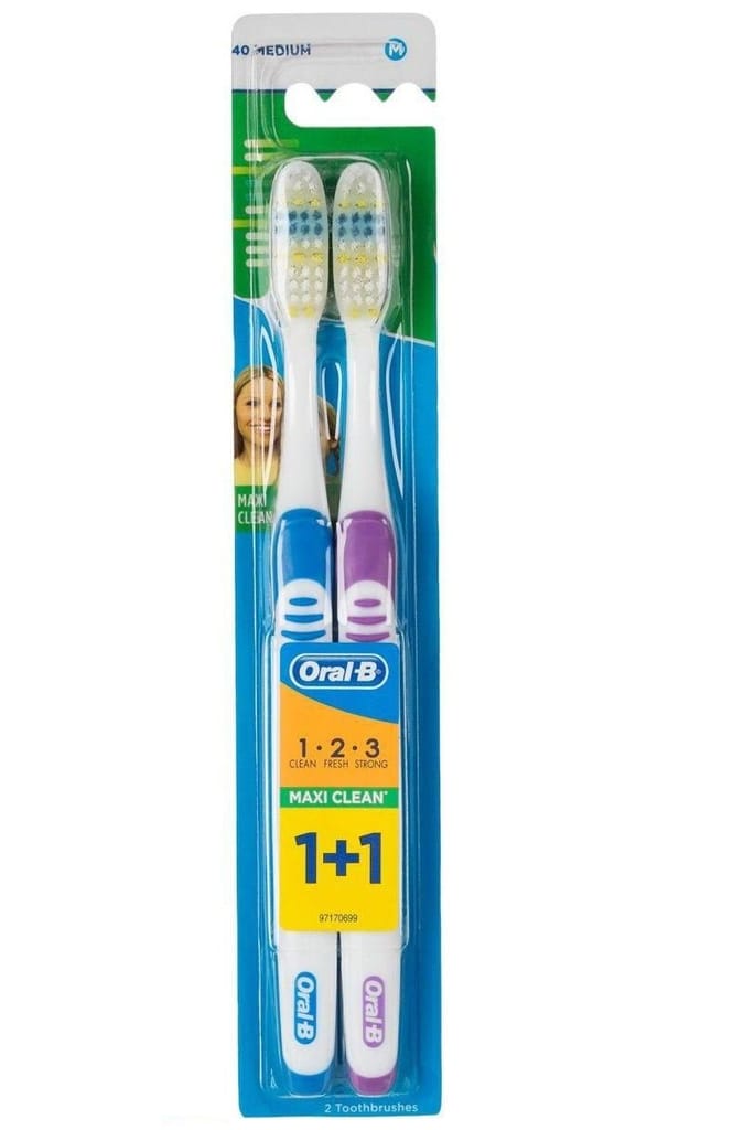 فرشاة أسنان متوسطة 1+1 مجانًا