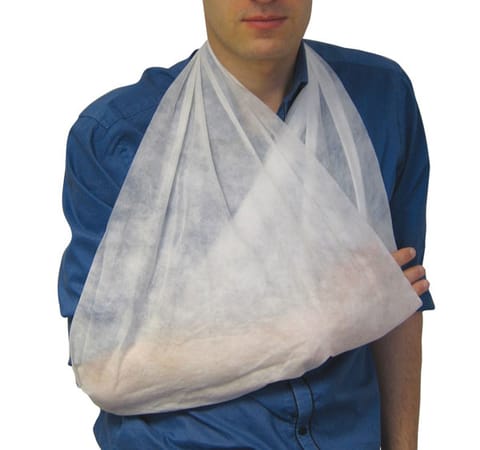 Click Medical 30Gms Non Woven Triangular Bandage