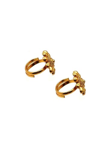 Fashionable Toe Ring in Gold Finish - CNB2325