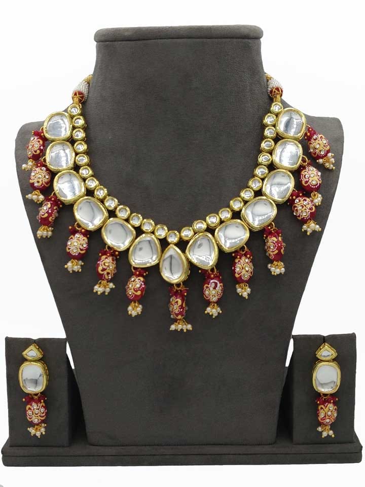 Kundan Necklace Set in Gold finish - CNB16192