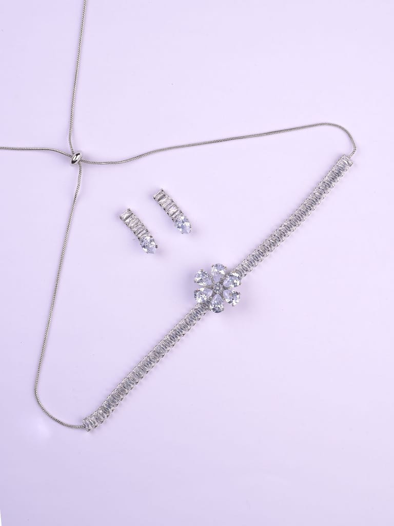 Stone Choker Necklace Set in White color - CNB8602