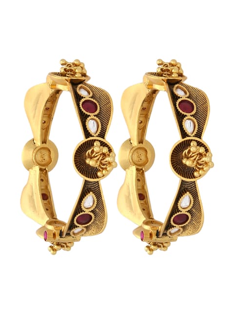 Antique Bangles in Gold finish - CNB4261