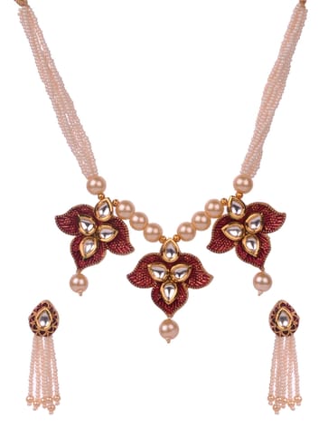 Necklace Set in Gold finish - S30369