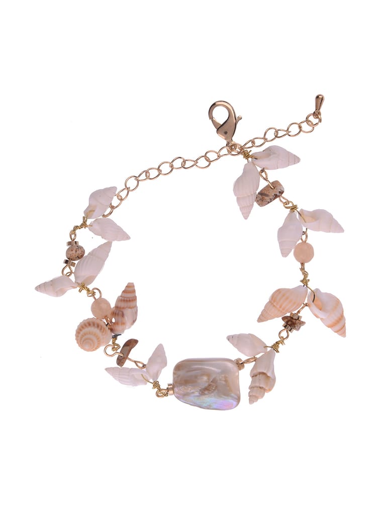 Handmade Shell Bracelet in Beige color - S31109