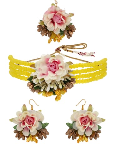 Floral Choker Necklace Set in Gold finish - KYR47