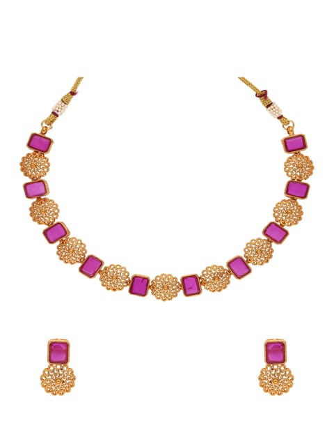 Antique Necklace Set in Gold finish - AOA7312